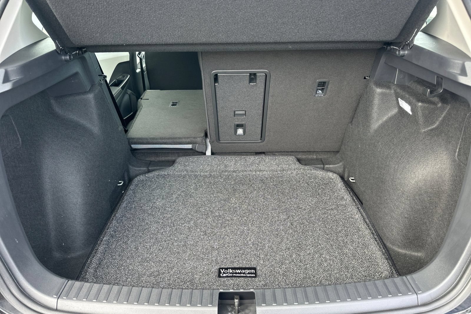 New 2026 Volkswagen Taos S FWD image 15