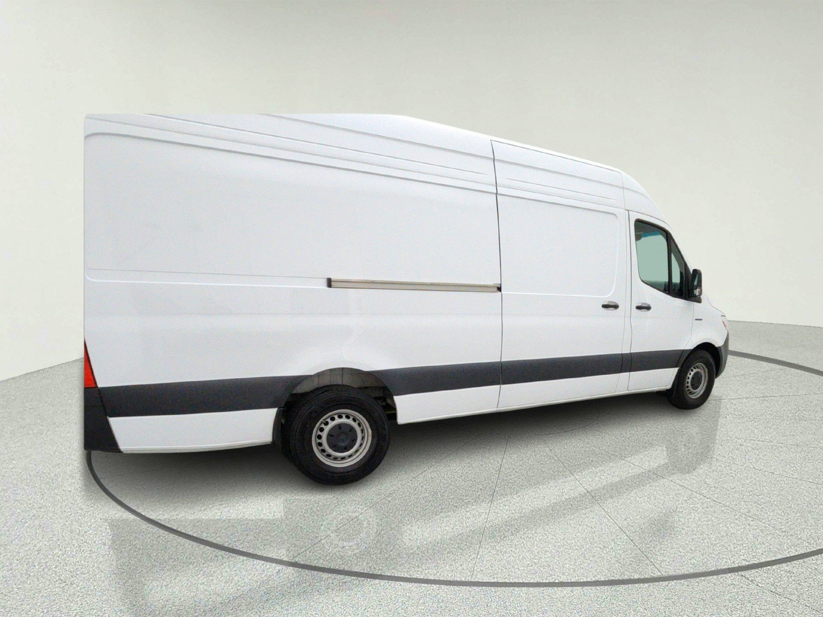 Used 2024 Mercedes-Benz eSprinter 170 Cargo image 8