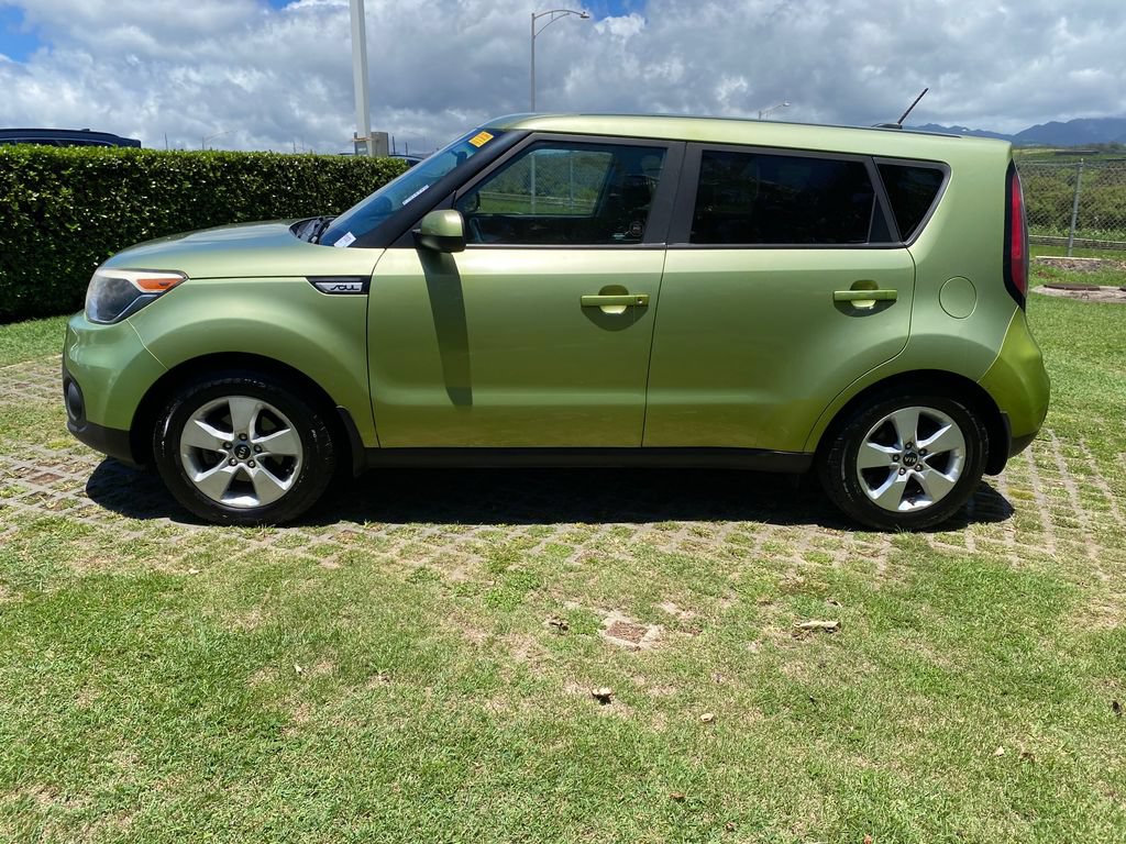 Used 2017 Kia Soul w/ Convenience Package FWD image 4
