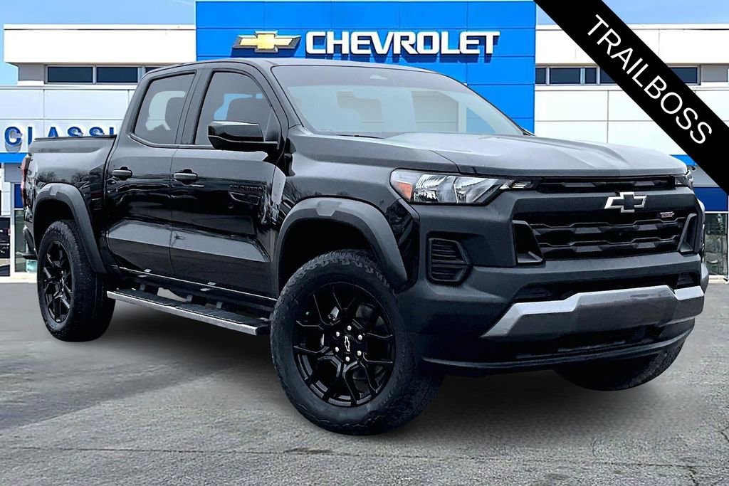 Used 2024 Chevrolet Colorado Trail Boss w/ LPO, Dark Essentials Package