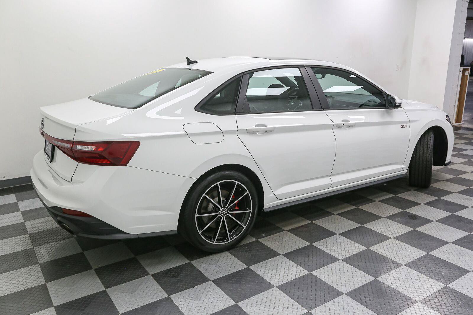 Certified 2025 Volkswagen Jetta GLI Autobahn FWD image 11