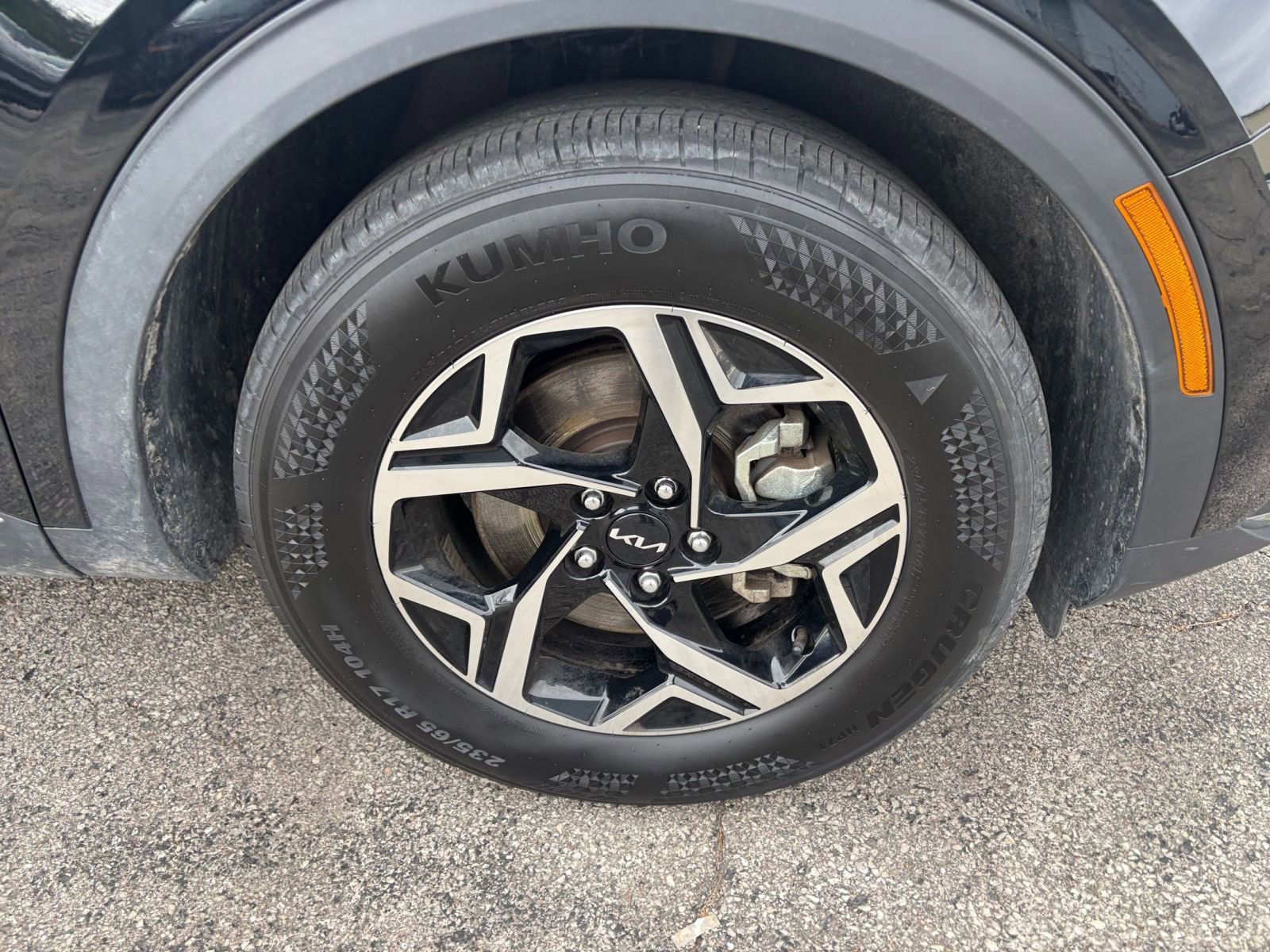 Used 2025 Kia Sportage LX image 28