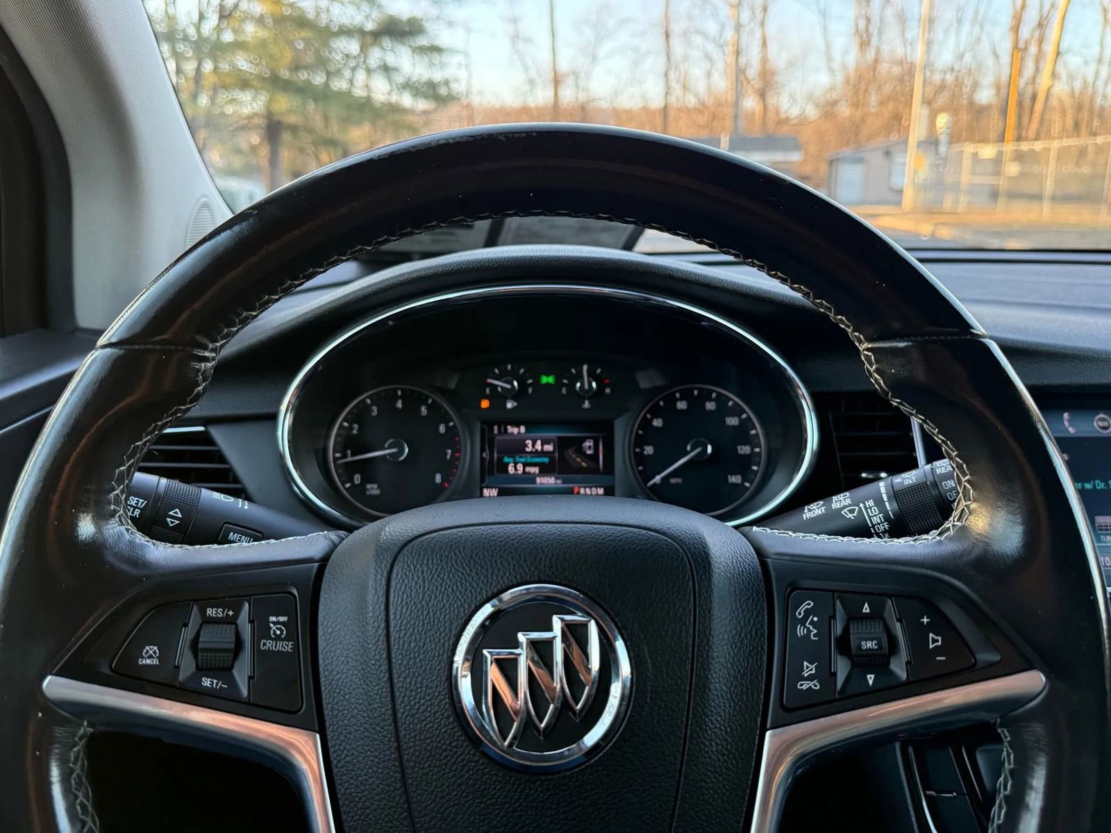 Used 2019 Buick Encore Sport Touring image 24