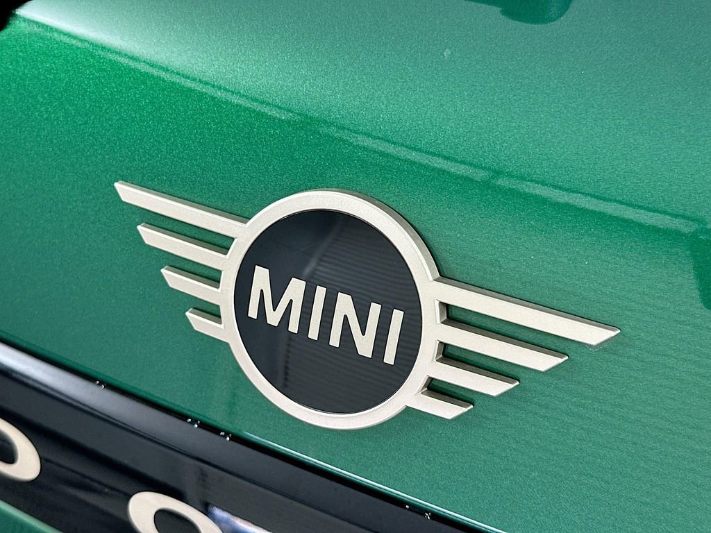 Certified 2025 MINI Cooper 4-Door Hardtop image 21