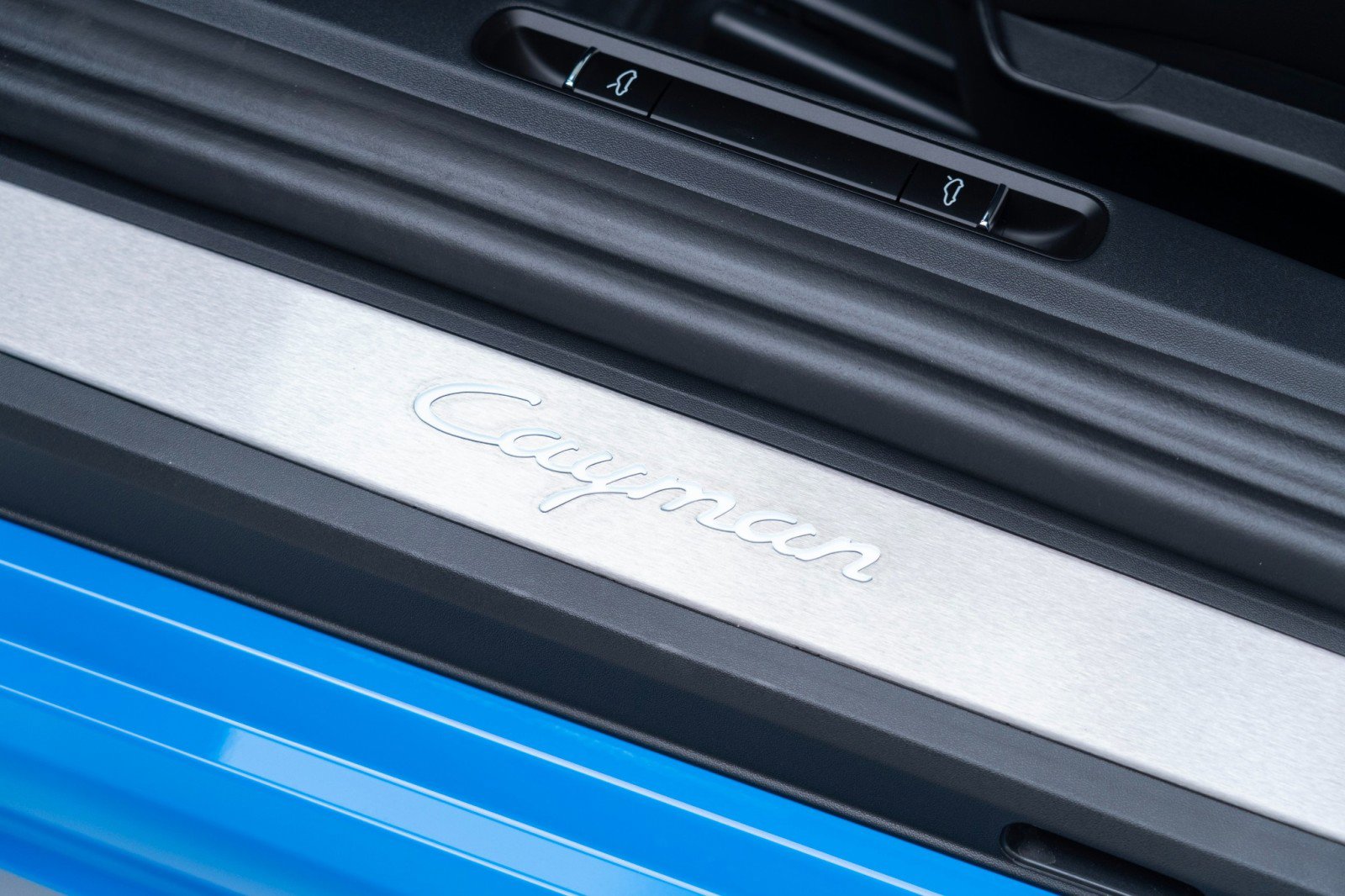 New 2025 Porsche 718 Cayman image 14