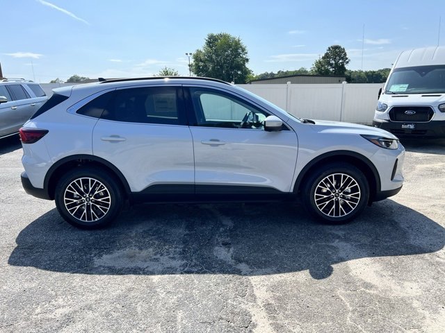 New 2025 Ford Escape Base w/ PHEV Premium Package image 6