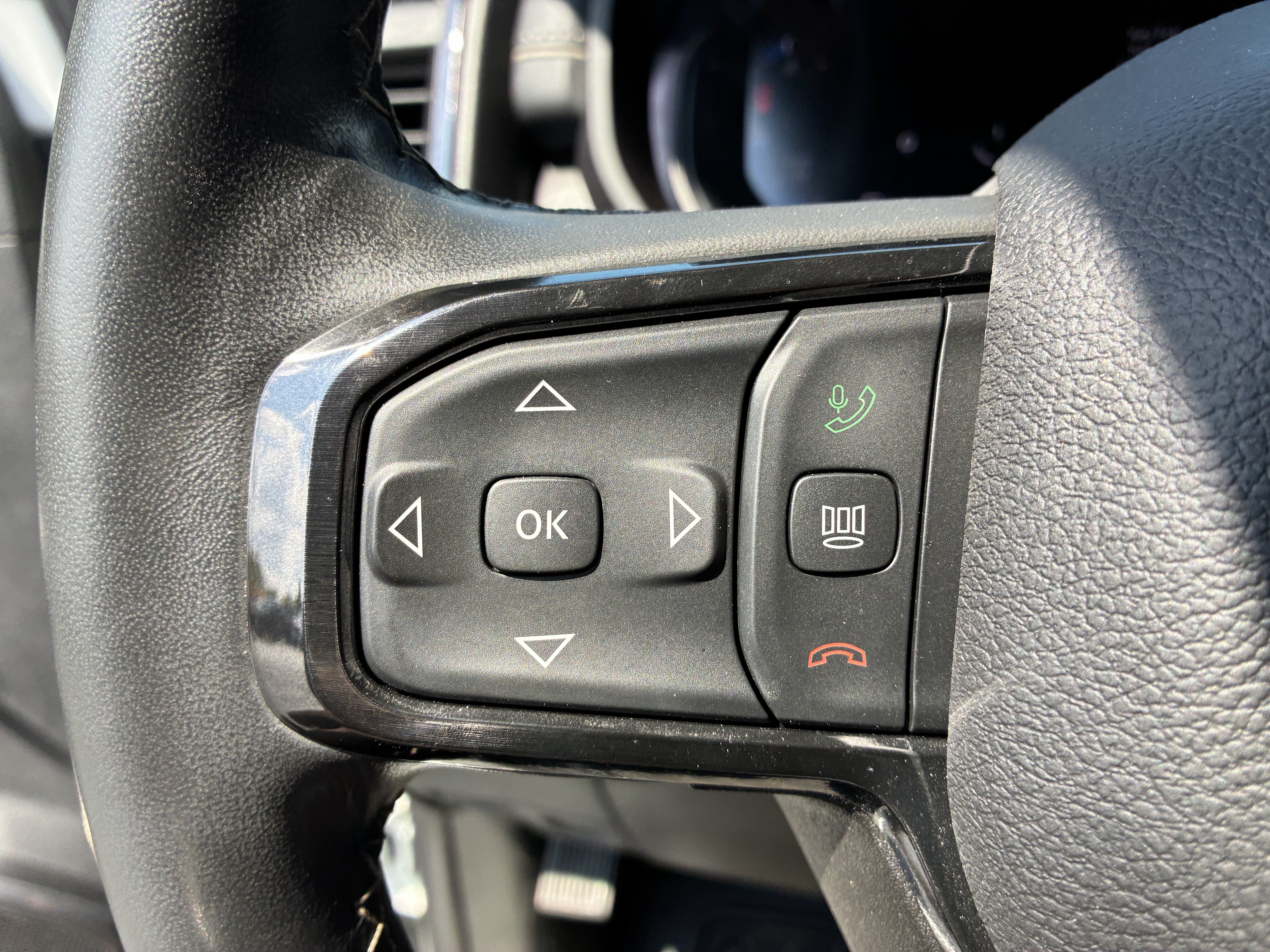 Used 2023 RAM 2500 Limited w/ Night Edition AWD/4WD image 32