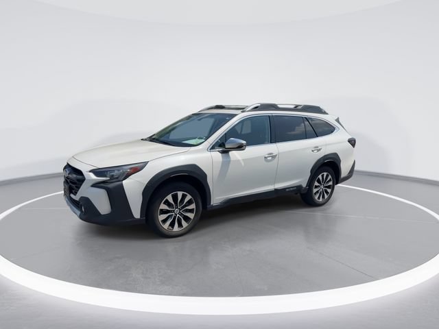 Used 2023 Subaru Outback Touring XT AWD/4WD image 4