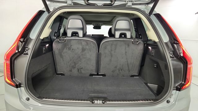 New 2026 Volvo XC90 B5 Plus w/ Protection Package AWD/4WD image 40