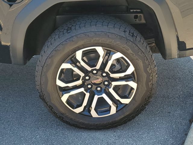 Certified 2026 GMC Canyon AT4 w/ Technology Plus Package AWD/4WD image 35