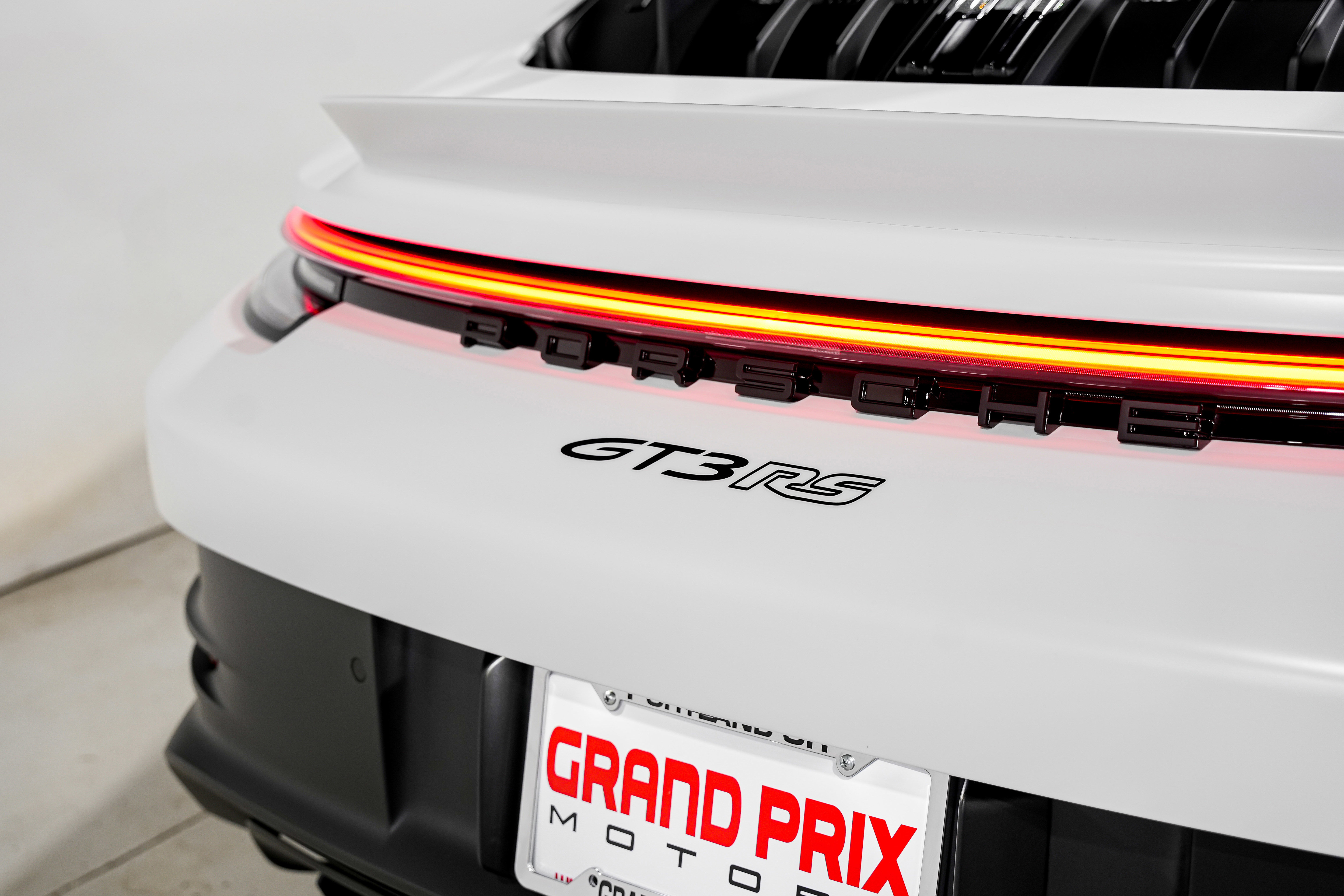 Used 2025 Porsche 911 GT3 RS image 46