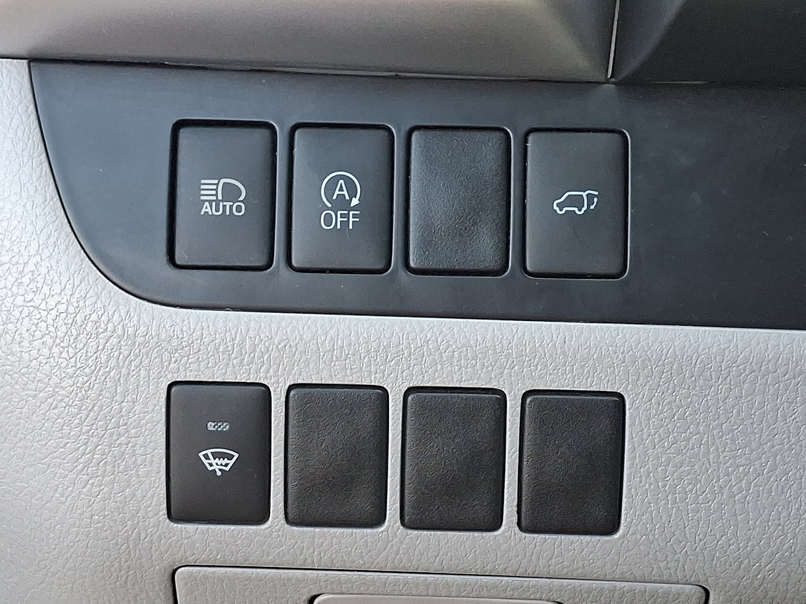 Used 2019 Toyota Highlander XLE AWD/4WD image 26