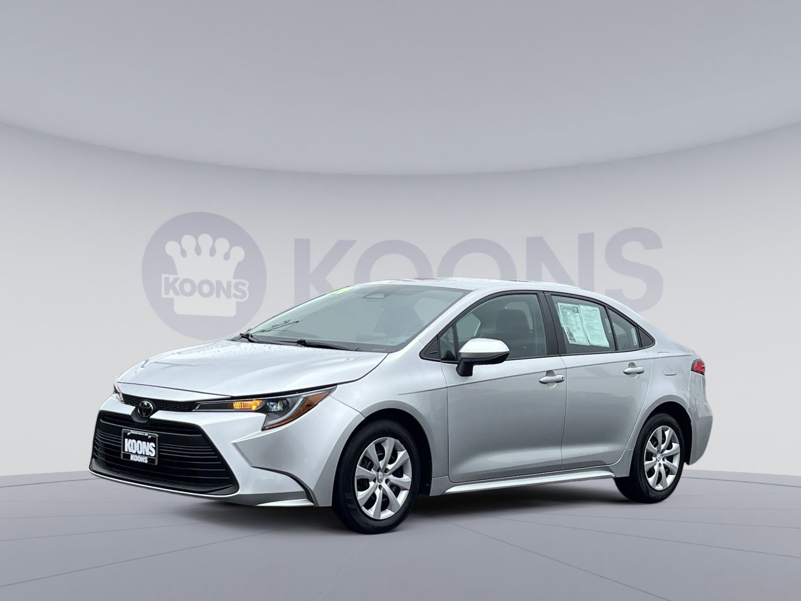 Used 2024 Toyota Corolla LE image 1