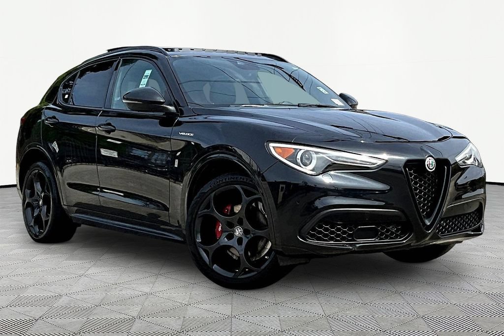 Used 2023 Alfa Romeo Stelvio Veloce
