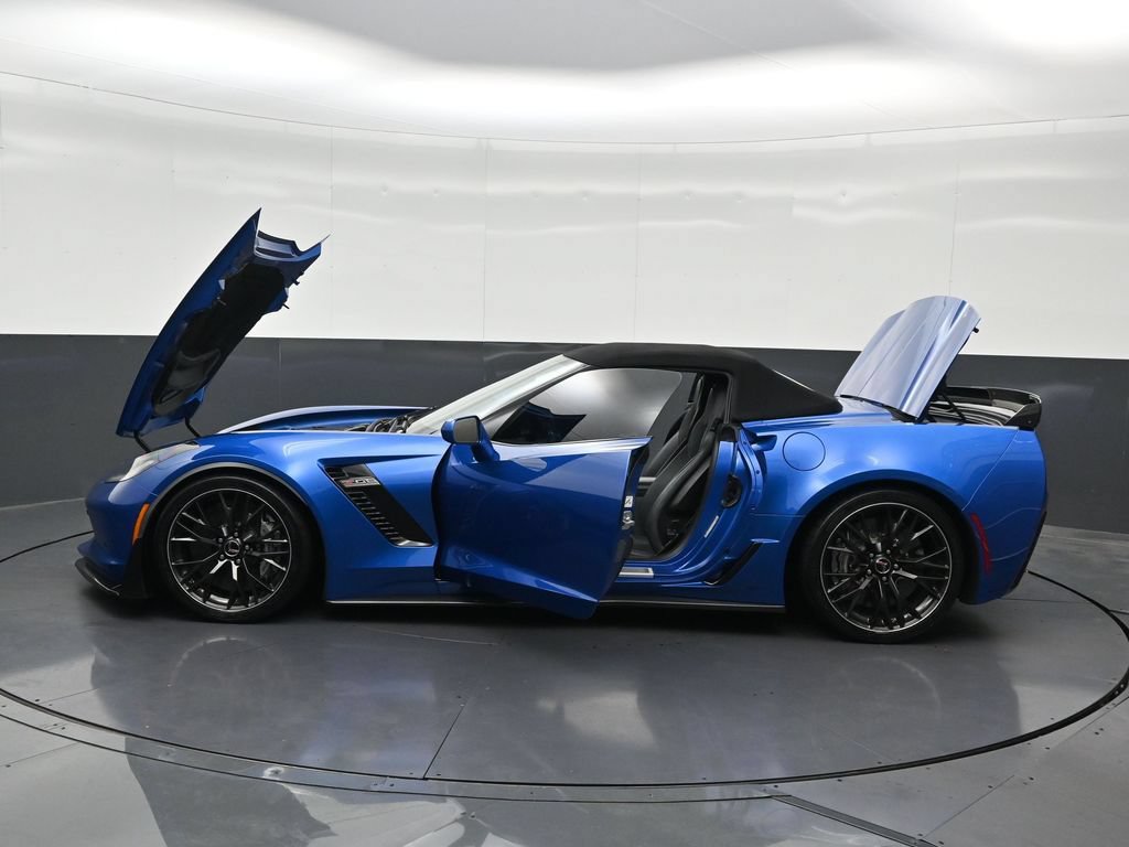 Used 2016 Chevrolet Corvette Z06 w/ 3LZ Preferred Equipment Group RWD image 33