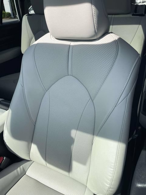 Used 2025 Toyota Grand Highlander FWD image 26