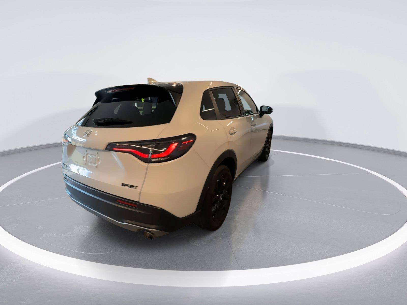 Used 2025 Honda HR-V Sport image 7