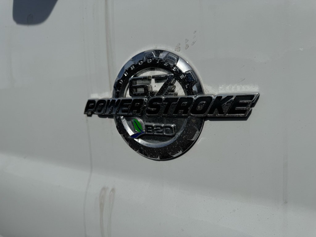 Used 2015 Ford F550 4x4 SuperCab Super Duty image 22