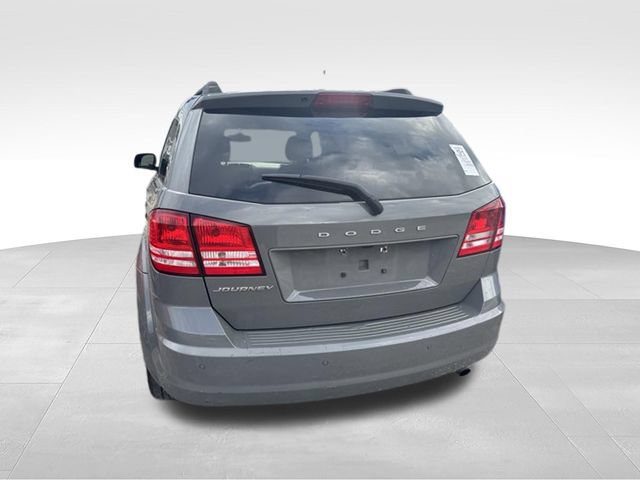 Used 2020 Dodge Journey SE w/ Blacktop Package FWD image 16