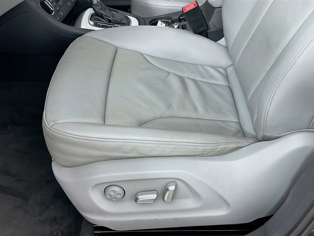 Used 2018 Audi Q3 2.0T Premium Plus w/ Premium Plus Package image 19