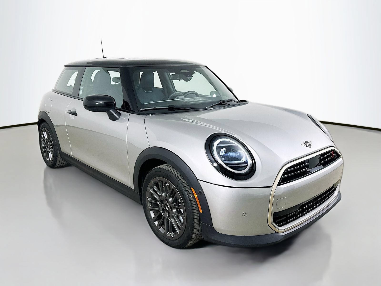 Used 2026 MINI Cooper S FWD image 3