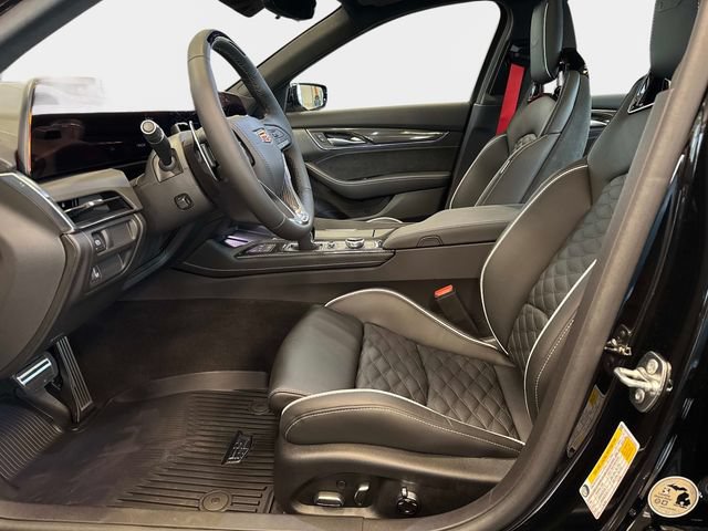 New 2026 Cadillac CT5 V w/ Technology Package AWD/4WD image 17