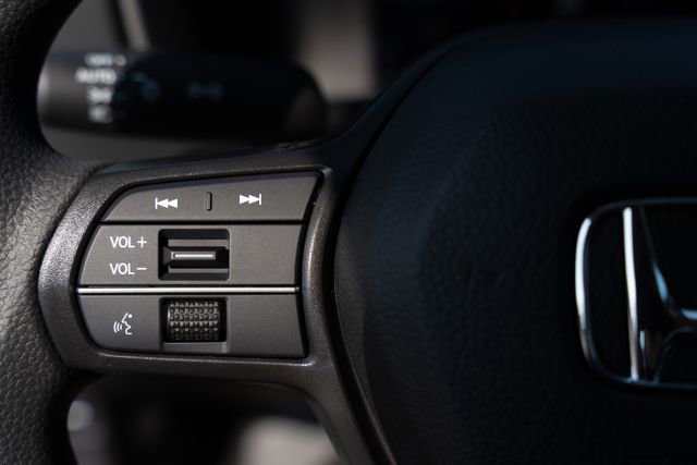 Certified 2025 Honda Accord LX image 22