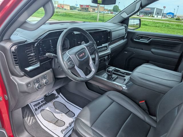 Used 2024 GMC Sierra 1500 SLT w/ SLT Premium Plus Package AWD/4WD image 18