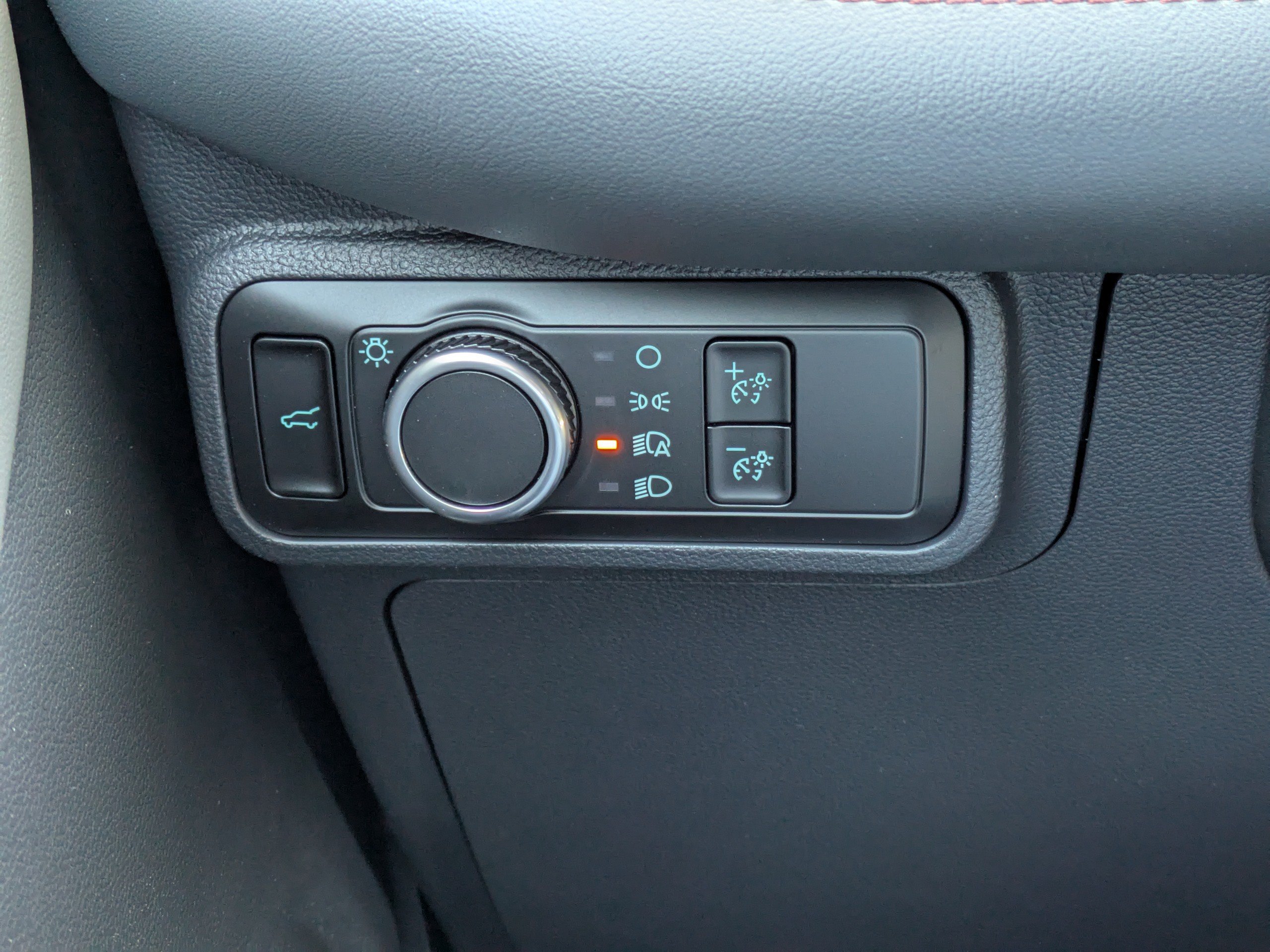 New 2026 Ford Explorer Active RWD image 26