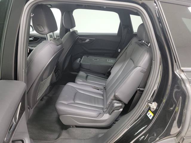 Used 2023 Audi Q7 2.0T Premium Plus w/ Premium Plus Package AWD/4WD image 12