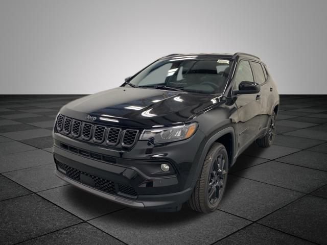 Used 2026 Jeep Compass Latitude image 3