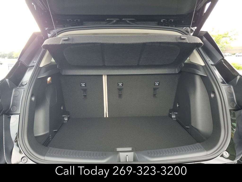 New 2025 Buick Encore GX Avenir w/ Avenir Technology Package image 25