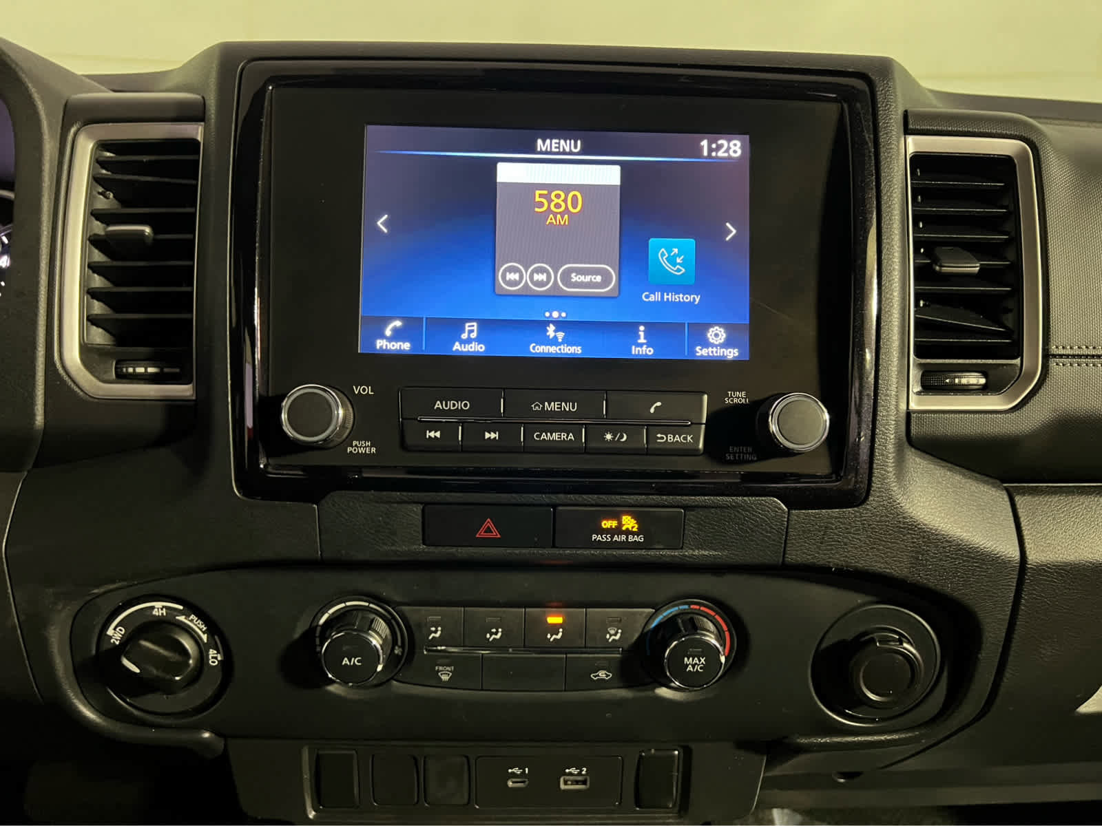 Certified 2022 Nissan Frontier SV image 11