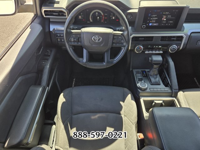 Used 2025 Toyota Tacoma SR5 AWD/4WD image 13