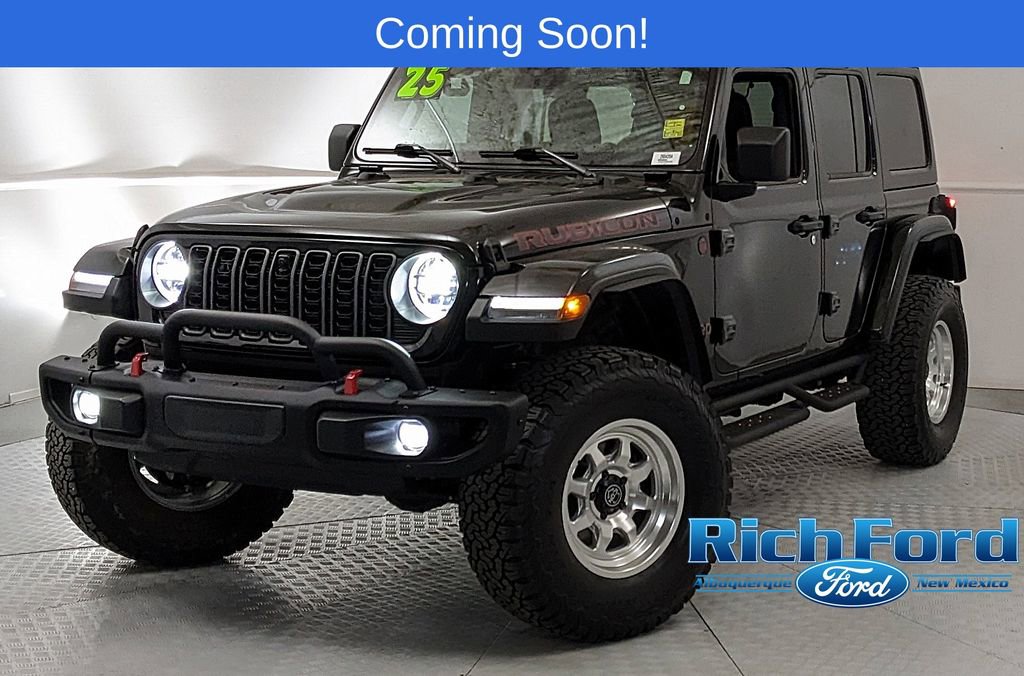 Used 2025 Jeep Wrangler Unlimited Rubicon AWD/4WD image 6