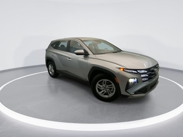 Certified 2026 Hyundai Tucson SE FWD image 6