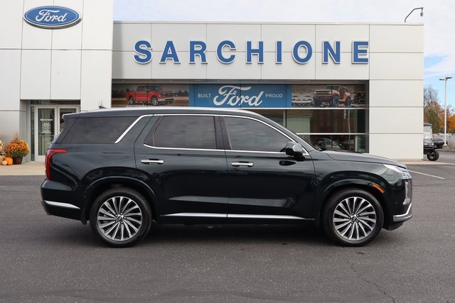 Used 2025 Hyundai Palisade Calligraphy image 2