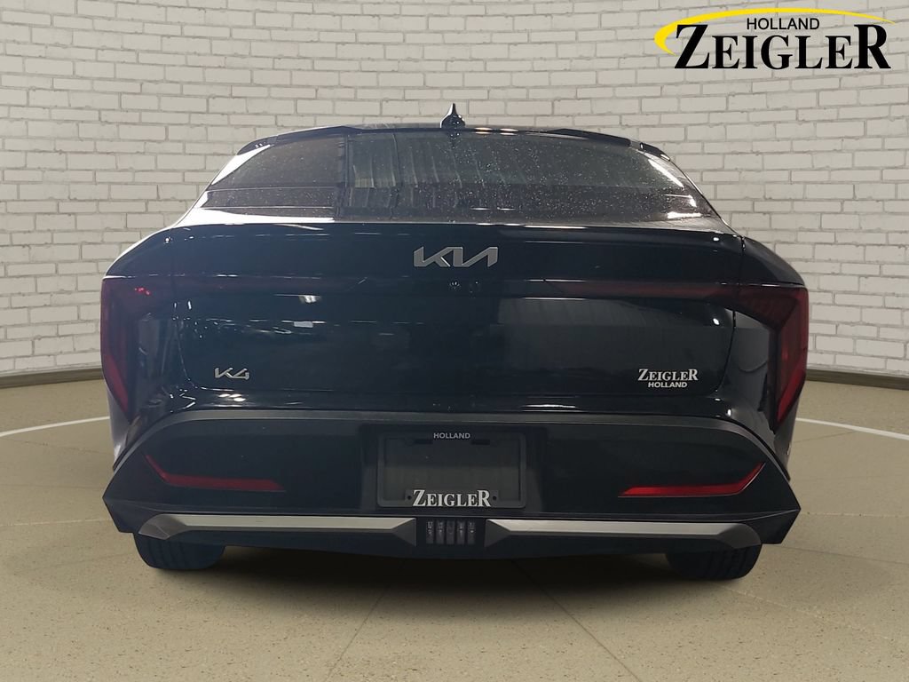 Used 2025 Kia K4 FWD image 6