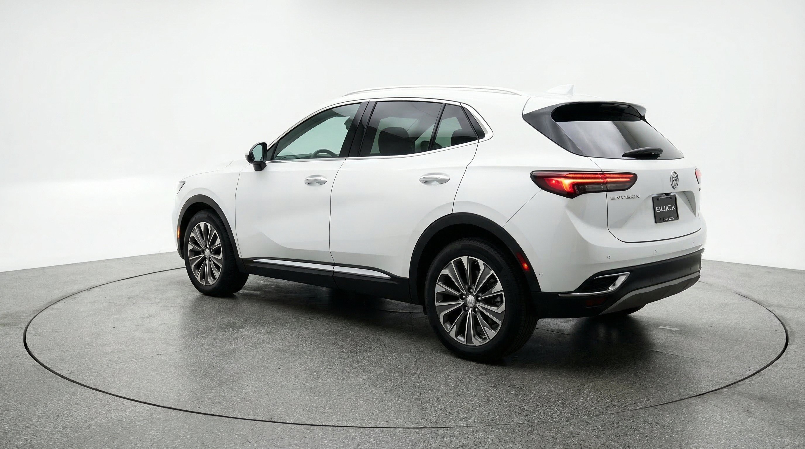 Used 2024 Buick Envision Preferred AWD/4WD image 6