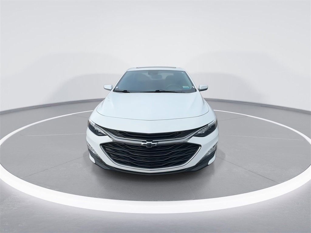 Used 2023 Chevrolet Malibu LT image 3