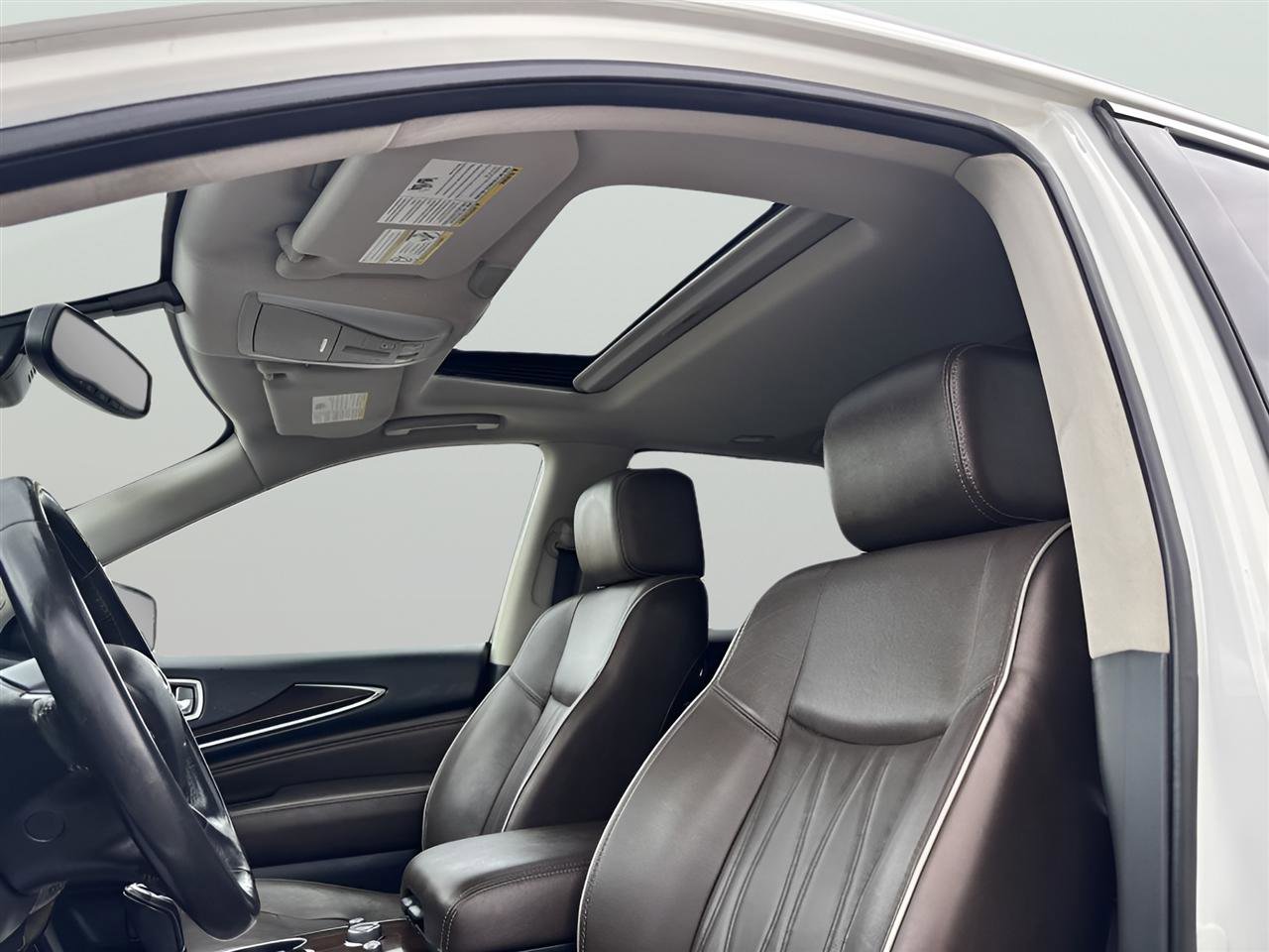 Used 2018 INFINITI QX60 Luxe w/ Deluxe Technology Package image 13