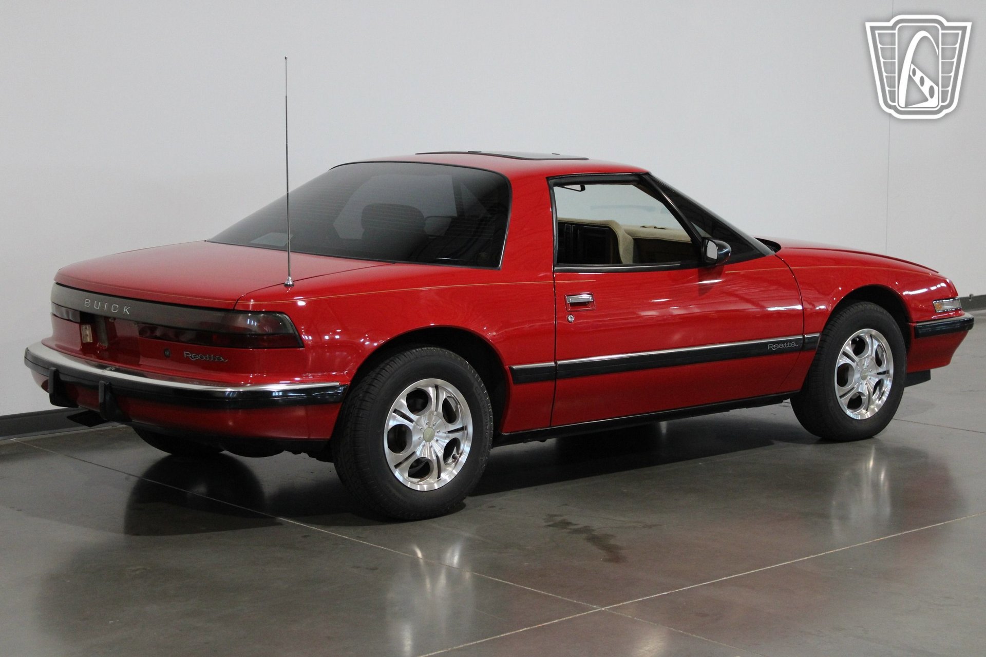 Used 1989 Buick Reatta Coupe image 17