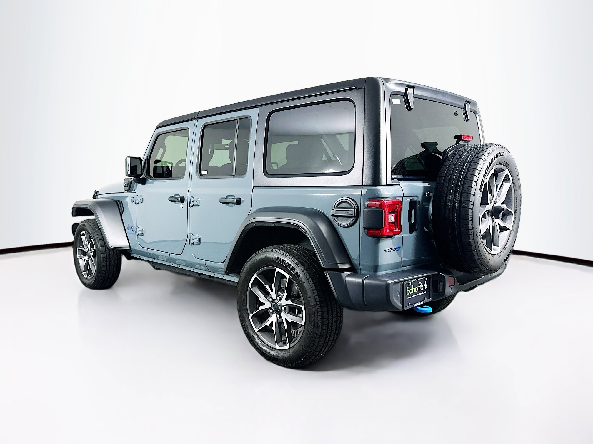 Used 2024 Jeep Wrangler Unlimited w/ Convenience Group AWD/4WD image 5