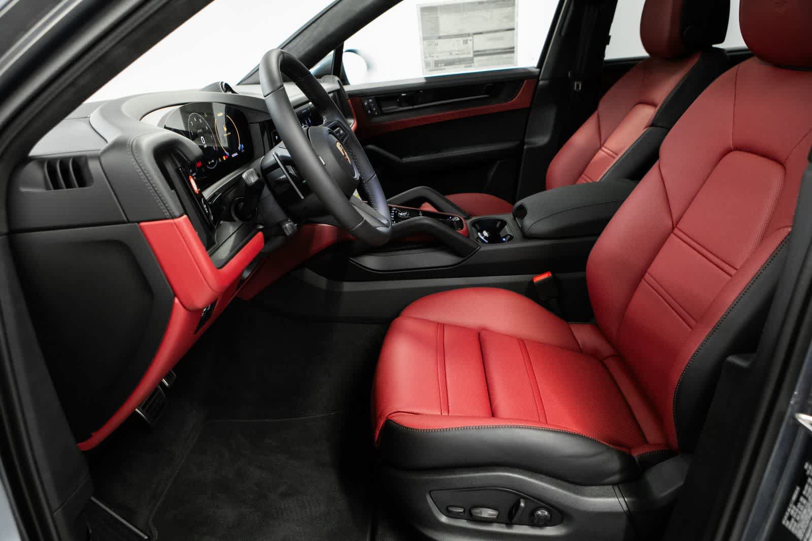 New 2026 Porsche Cayenne GTS AWD/4WD image 18