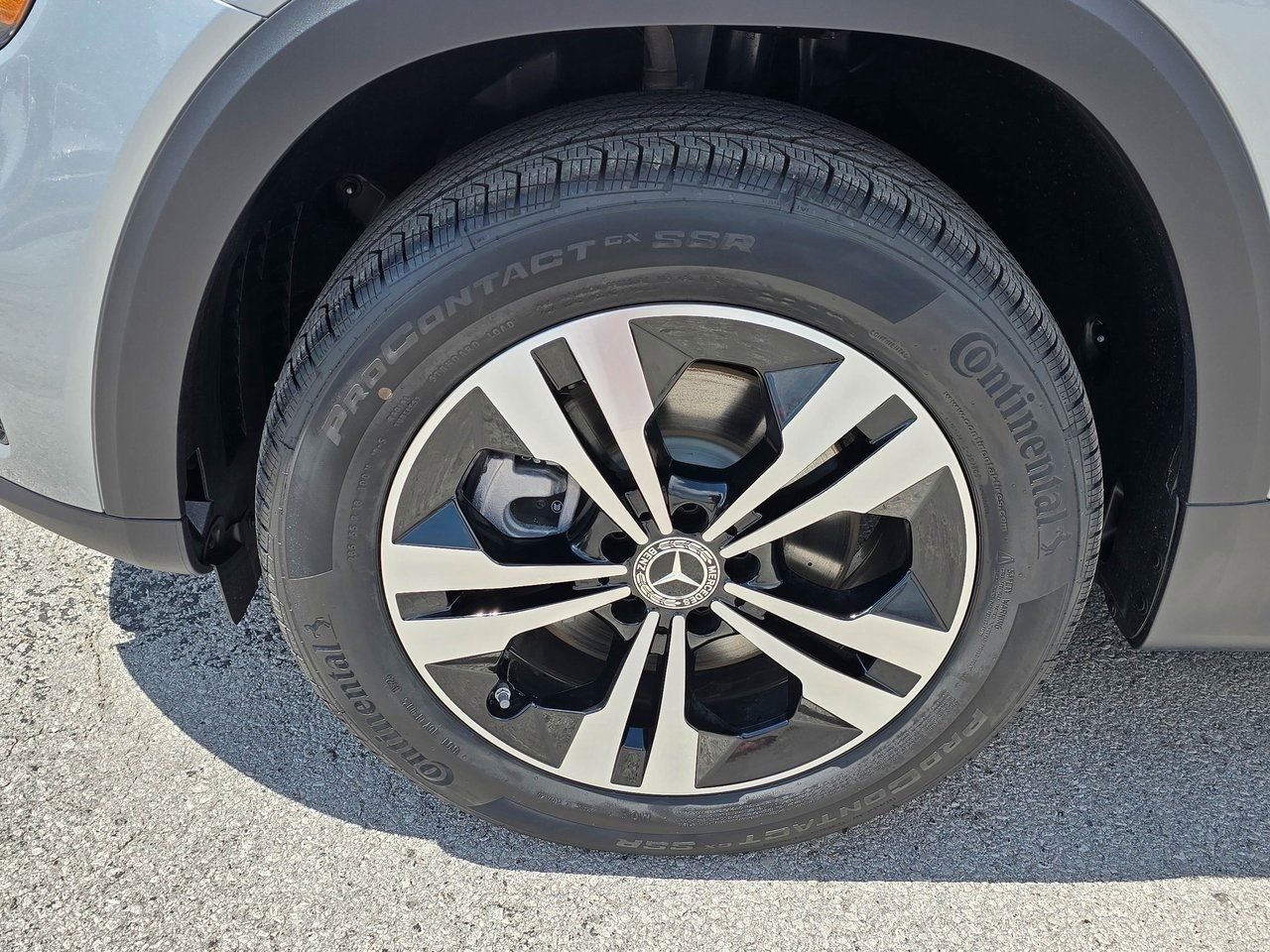 Used 2026 Mercedes-Benz GLB 250 4MATIC image 8