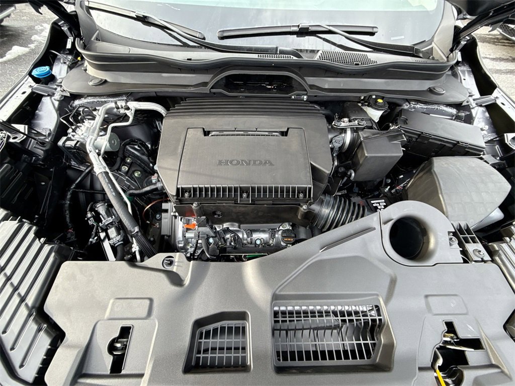 New 2025 Honda Pilot Touring image 18