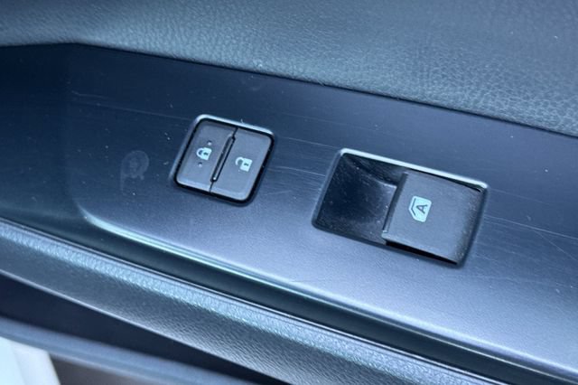 Used 2019 Toyota Camry LE FWD image 22