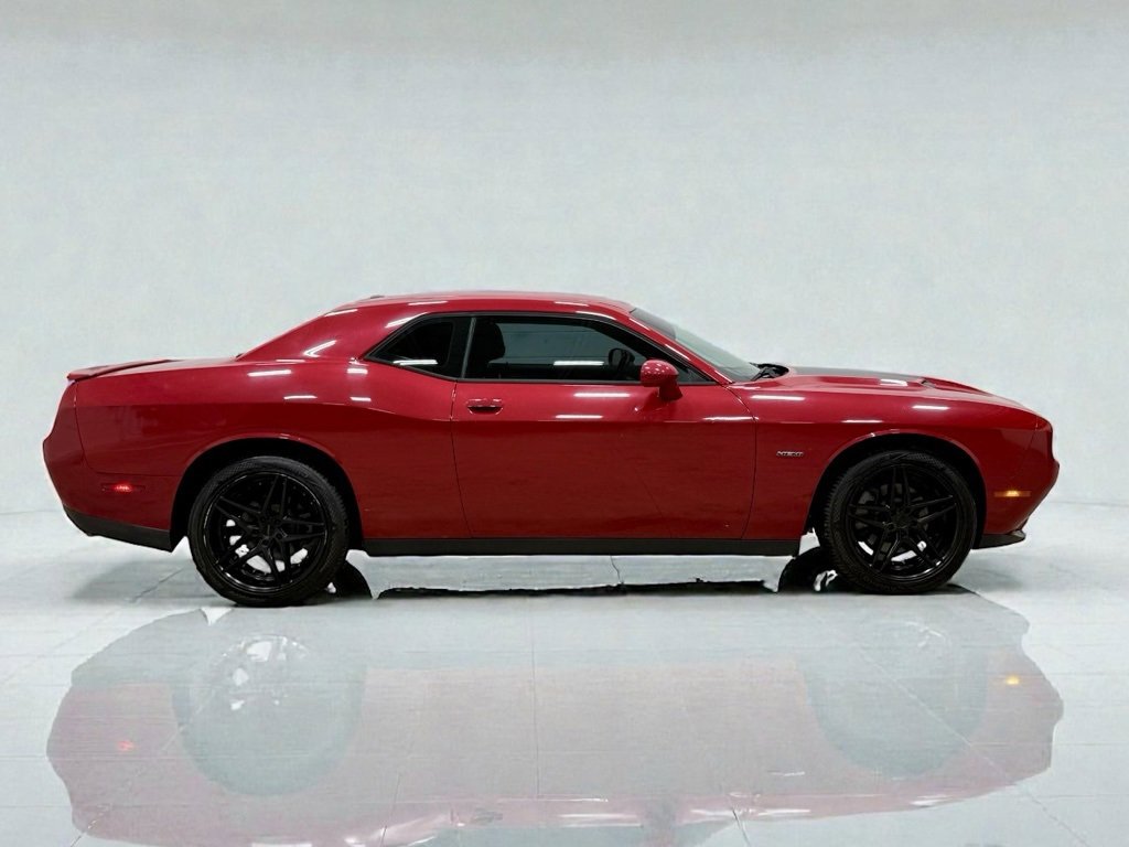 Used 2015 Dodge Challenger R/T w/ Quick Order Package 22B R/T image 8