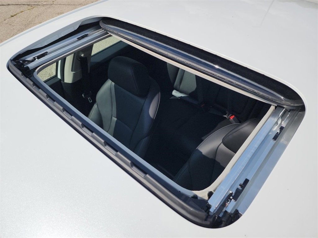 New 2025 Honda Accord Touring image 3