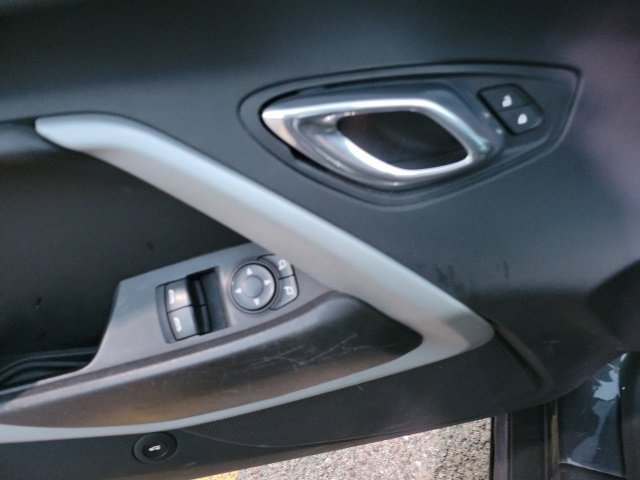 Used 2018 Chevrolet Camaro SS image 9